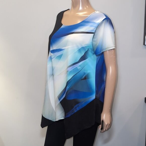3/$20 B.L.E.U. Abstract Tunic Top Short Sleeve Asymmetric Hem Water Colours - Picture 6 of 16